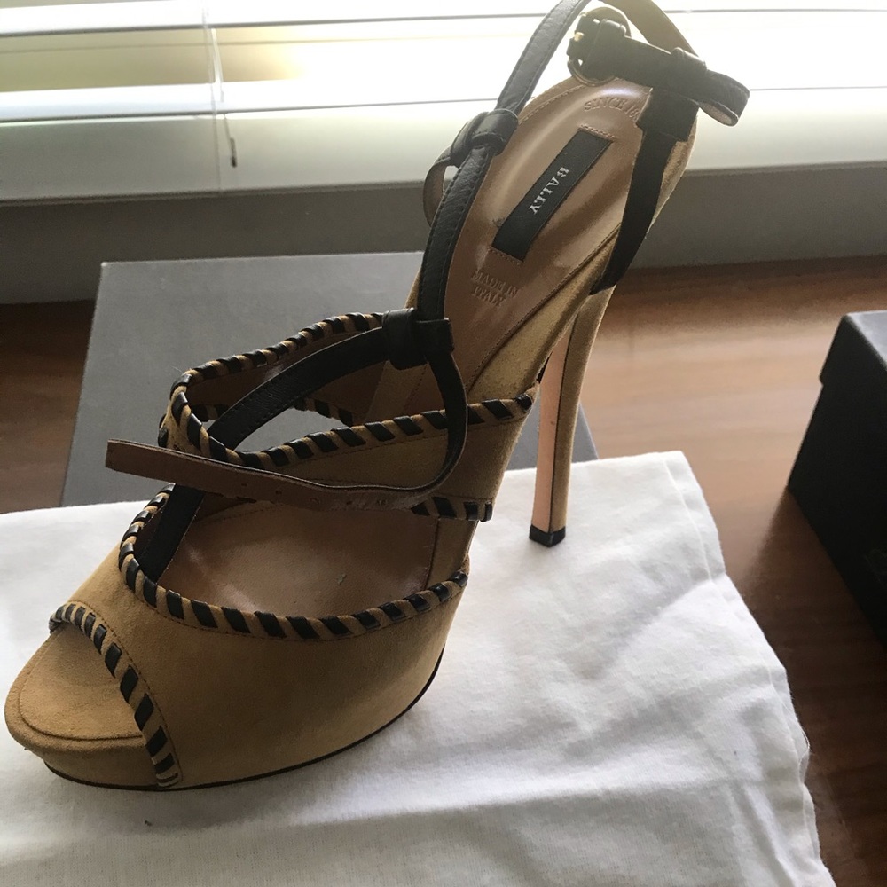 Women’s Shoes